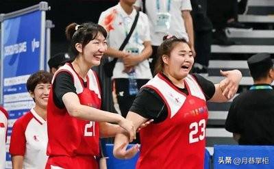 开云体育-莱万多夫斯基意外战胜MAD，爆冷引爆全场！比赛高潮迭起-开云体育