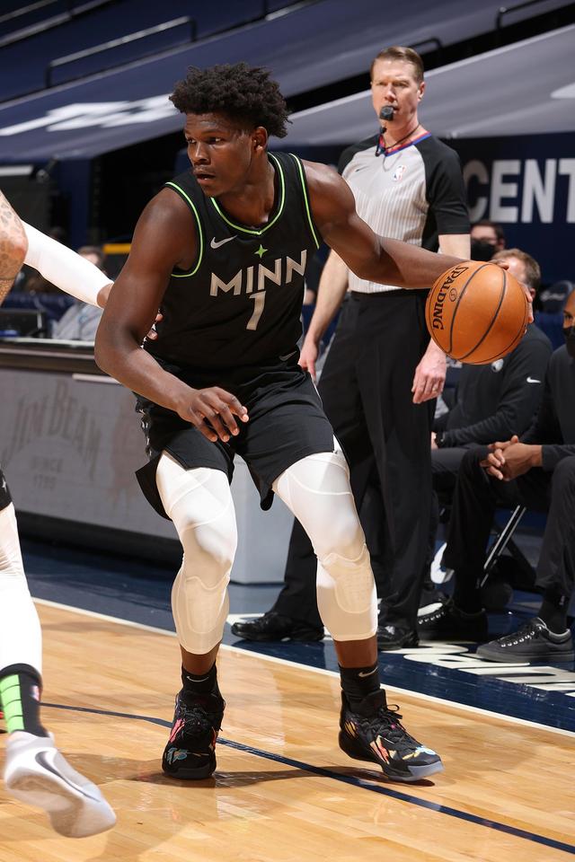 明尼苏达森林狼迎中超关键赛，今夜防线松动，气氛紧张，细节决定成败的简单介绍